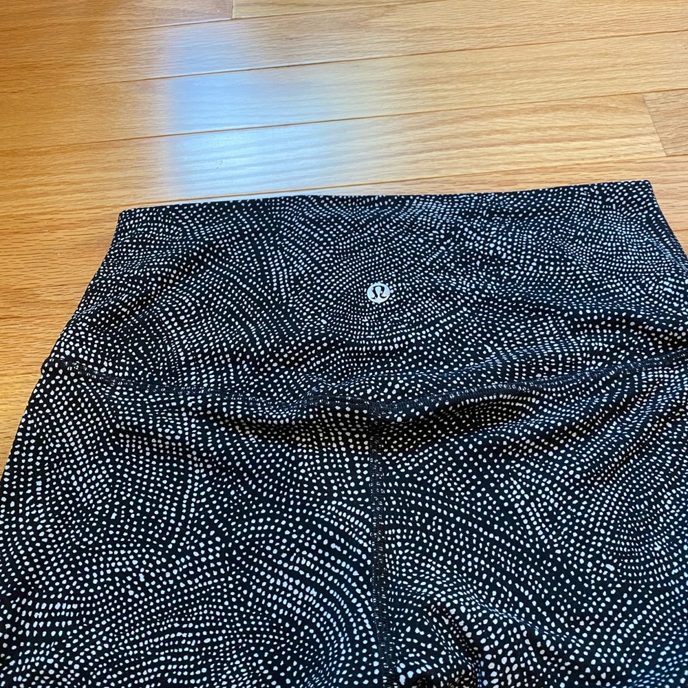 Lululemon yoga pants
